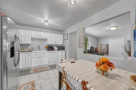 841 S Oakland Street Aurora CO 80012