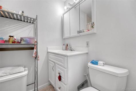 841 S Oakland Street Aurora CO 80012