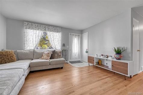 841 S Oakland Street Aurora CO 80012