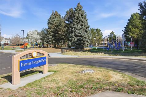 2217 S Kenton Way Aurora CO 80014