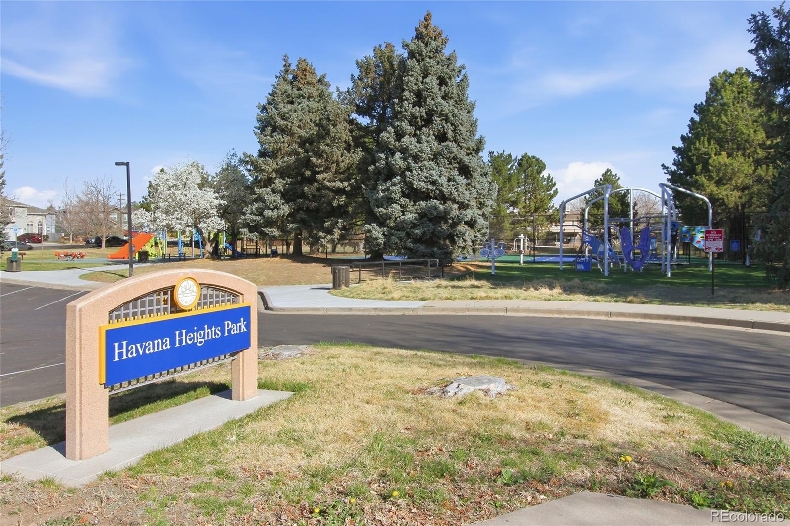 2217 S Kenton Way Aurora CO 80014
