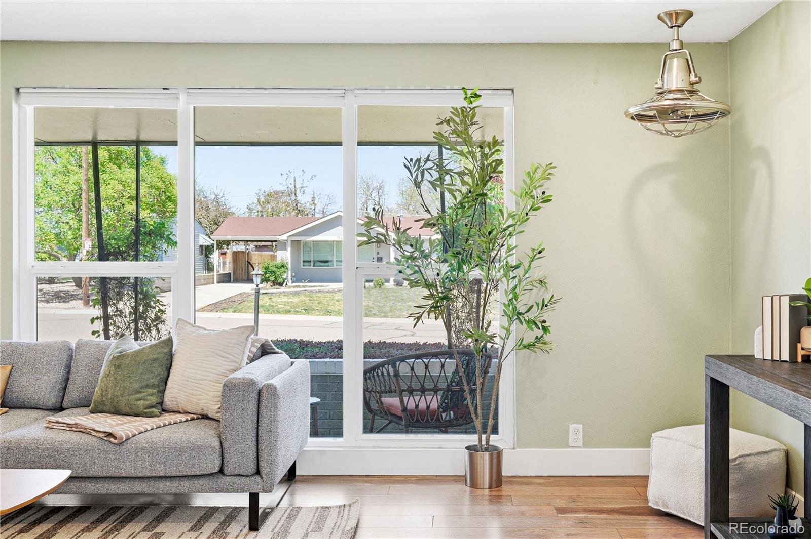 1560 W Beekman Place Denver CO 80221