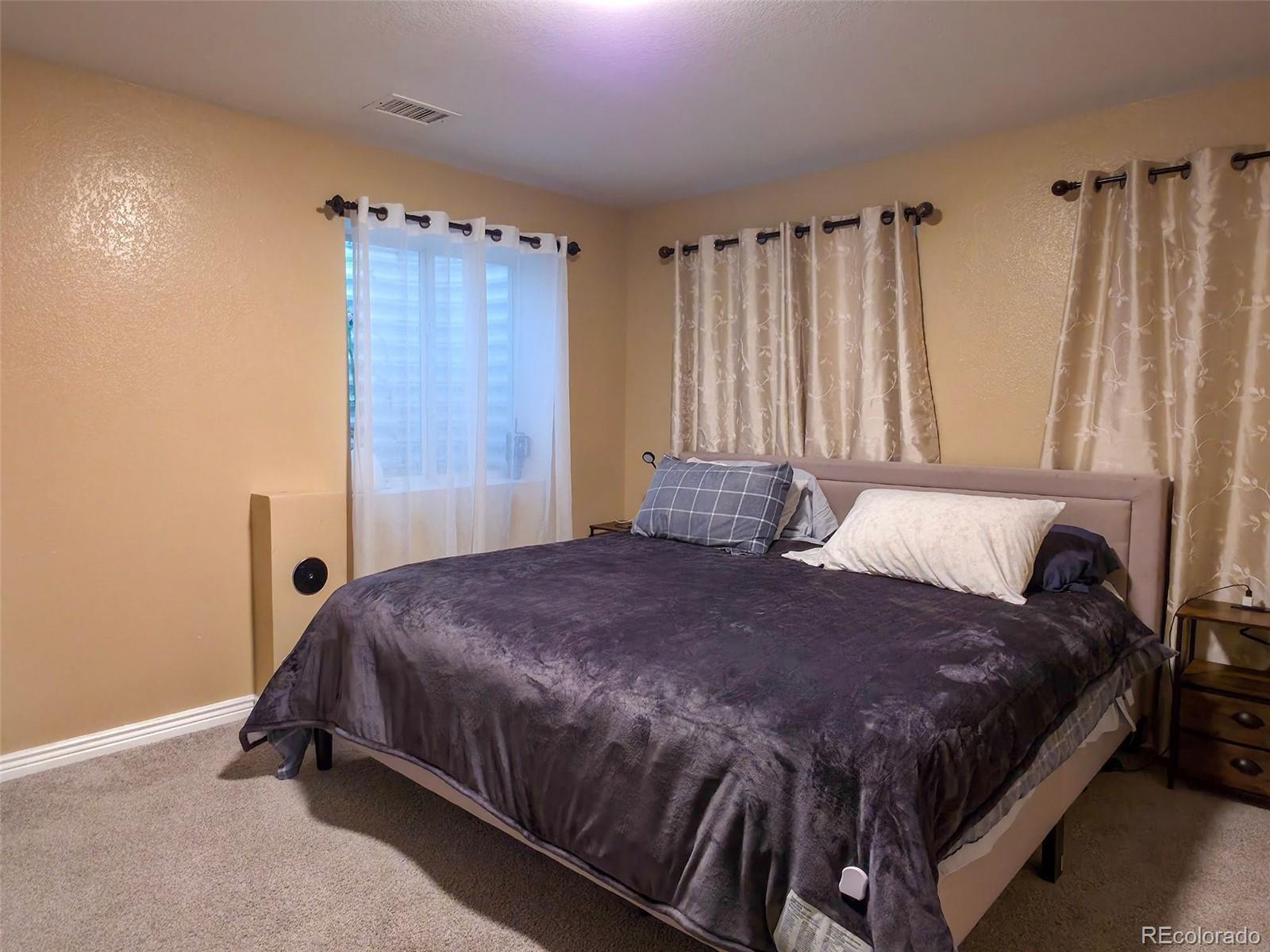 5560 Lewiston Street Denver CO 80239