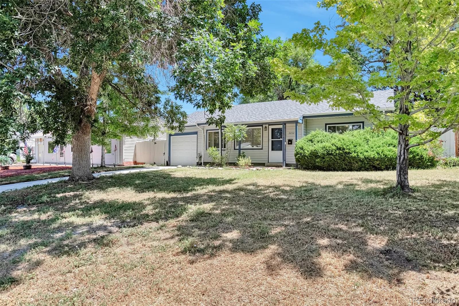 3052 S Grape Way Denver CO 80222