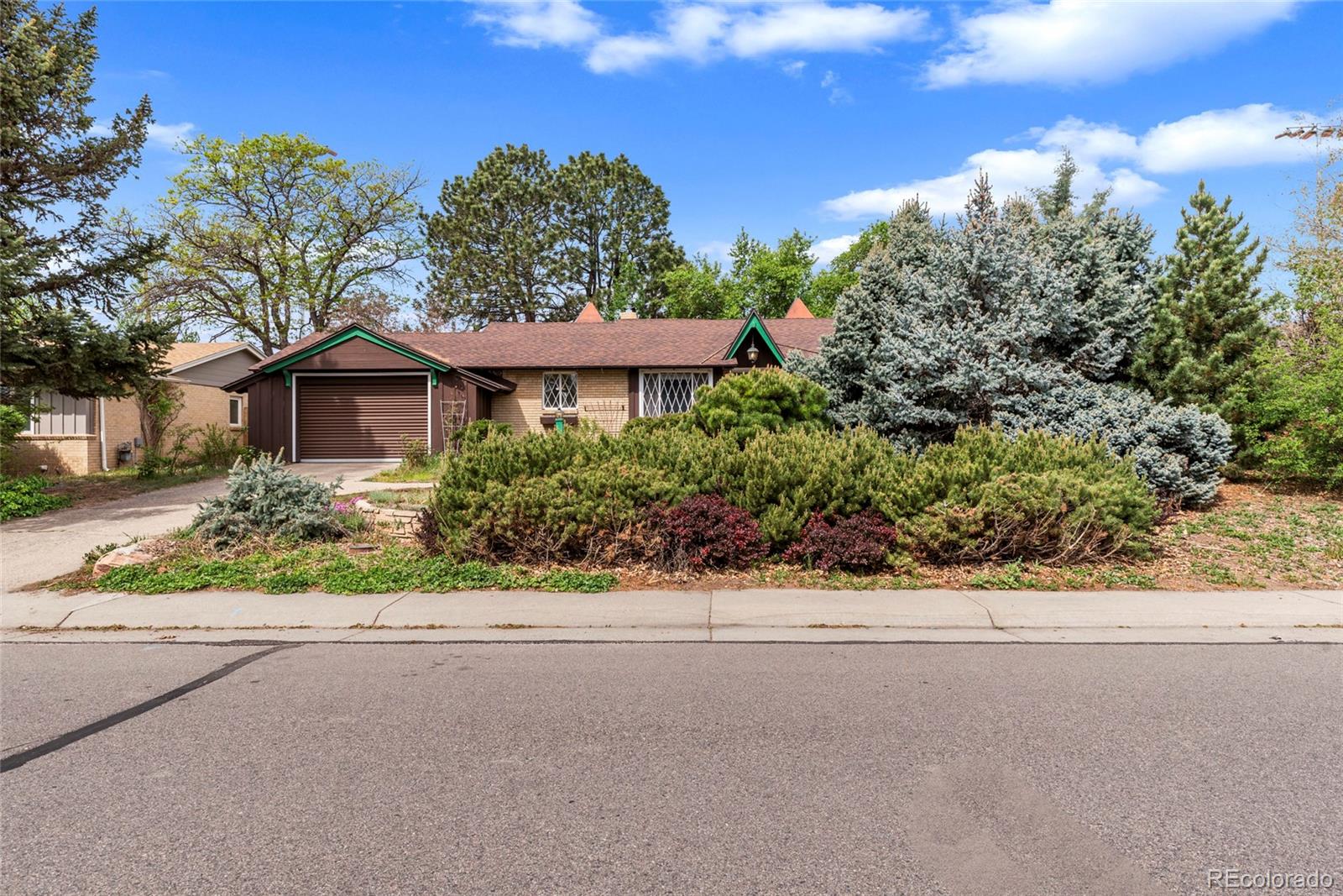 835 Hoyt Street Lakewood CO 80215