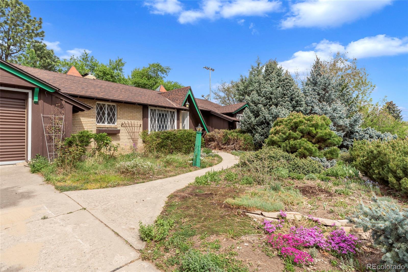 835 Hoyt Street Lakewood CO 80215