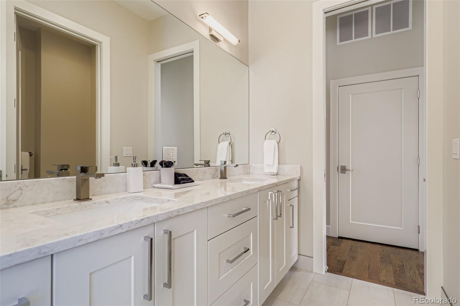 7006 E Archer Place Denver CO 80230