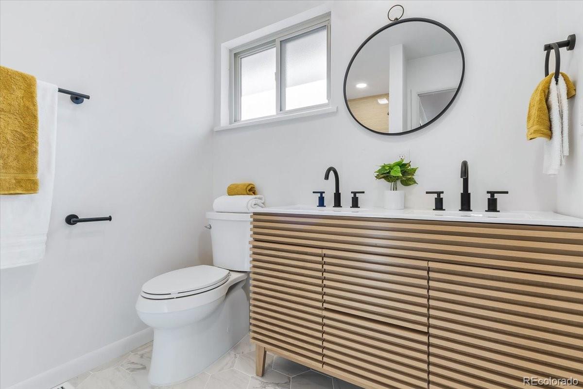 832 S Holly Street Denver CO 80246