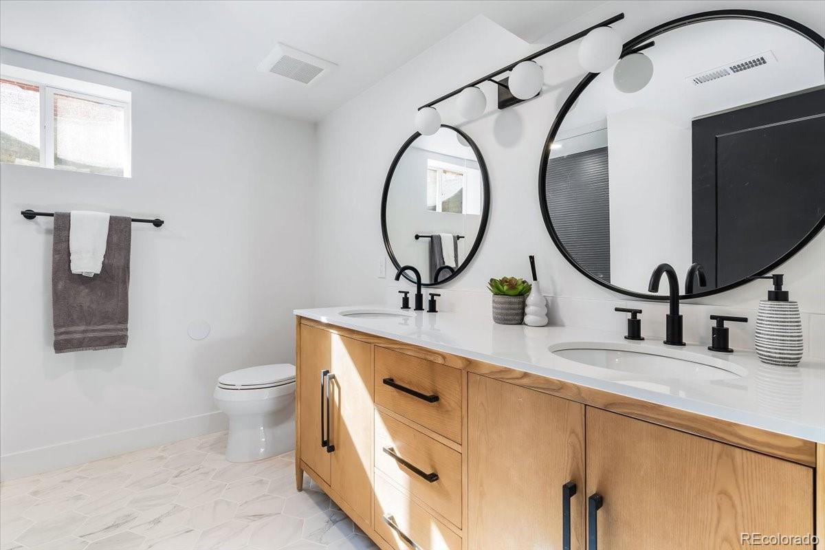 832 S Holly Street Denver CO 80246