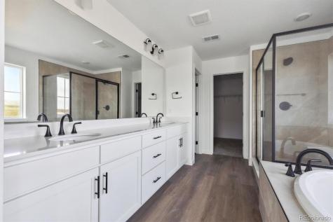 25214 E Warren Place Aurora CO 80018