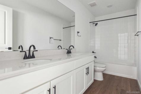 25214 E Warren Place Aurora CO 80018