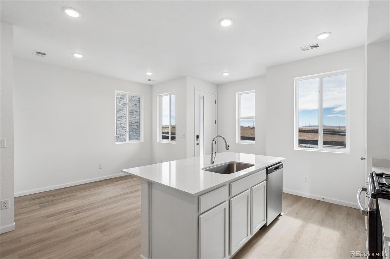 24121 E 30th Place Aurora CO 80019