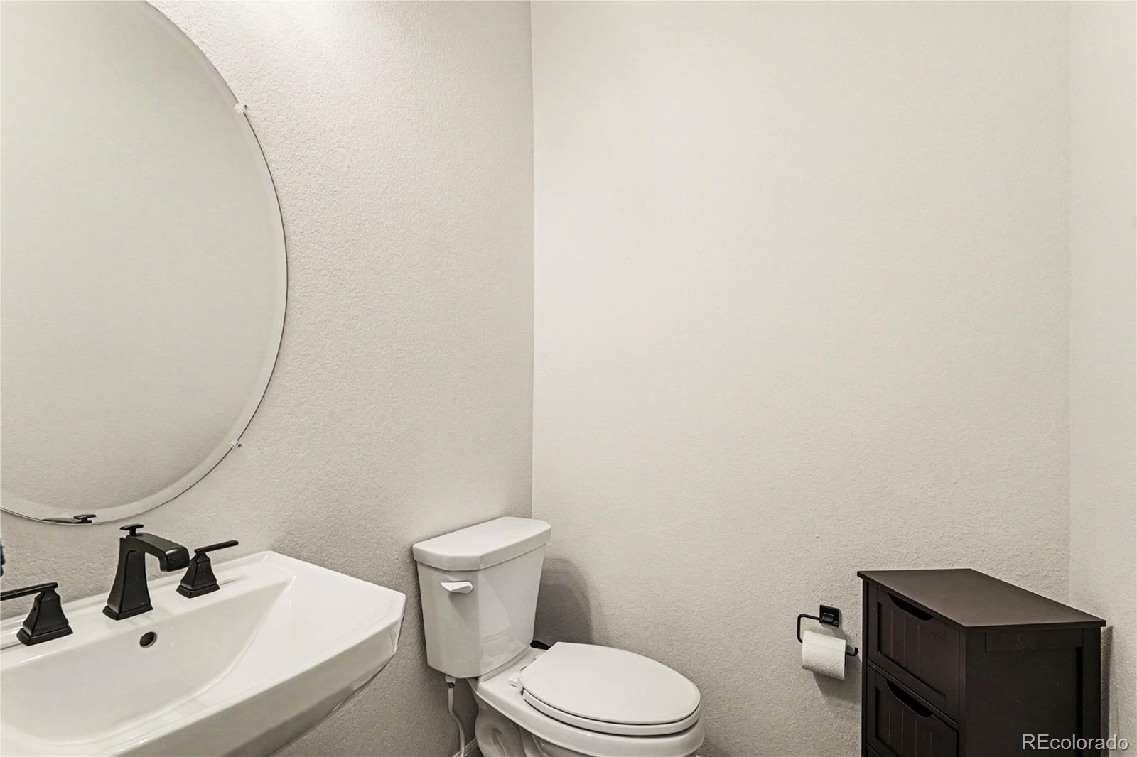 4044 Haleyville Court Aurora CO 80019