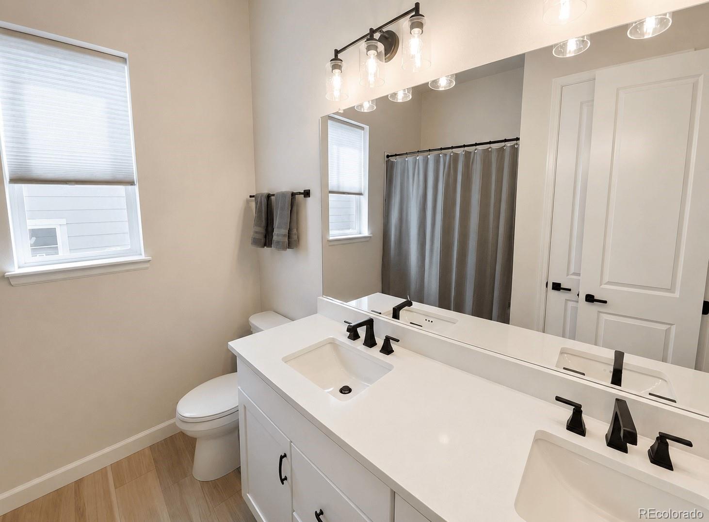 4044 Haleyville Court Aurora CO 80019