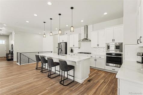 4044 Haleyville Court Aurora CO 80019