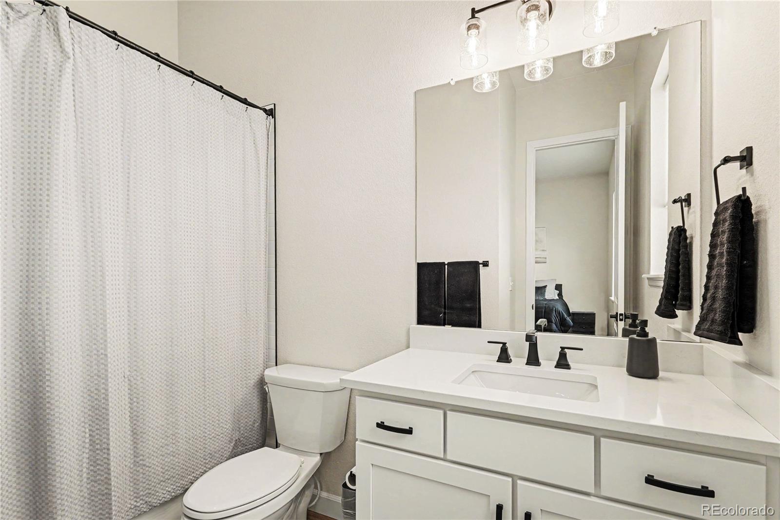 4044 Haleyville Court Aurora CO 80019