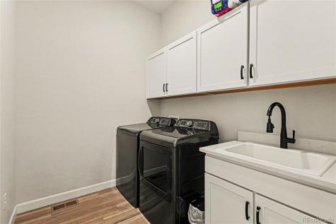 4044 Haleyville Court Aurora CO 80019