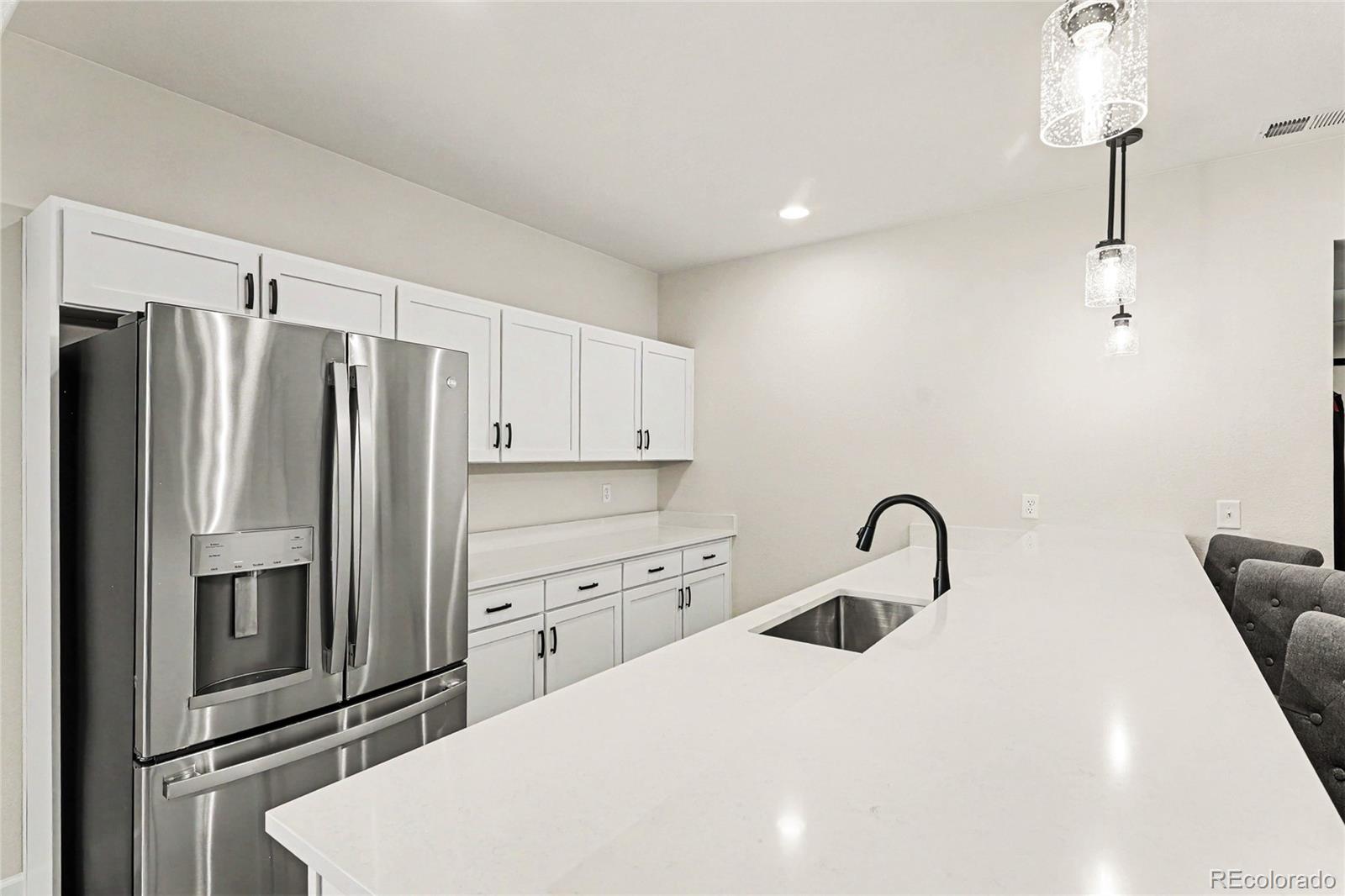 4044 Haleyville Court Aurora CO 80019