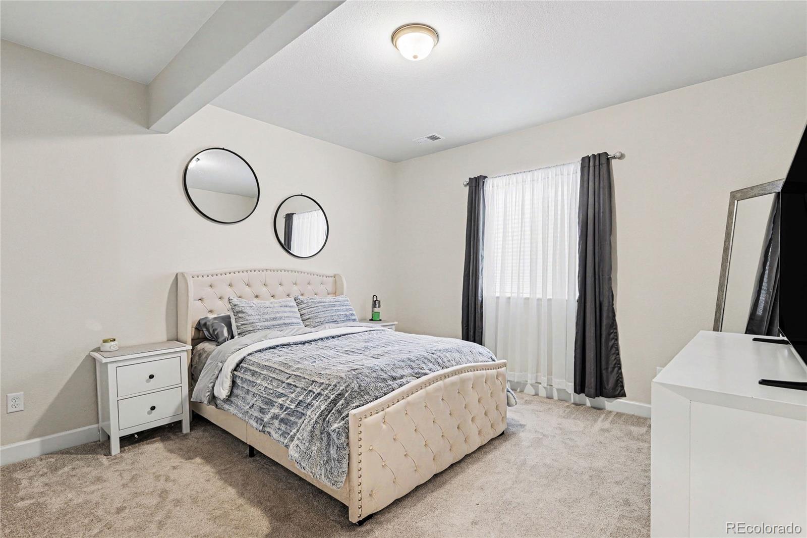 4044 Haleyville Court Aurora CO 80019