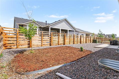4044 Haleyville Court Aurora CO 80019