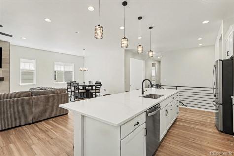 4044 Haleyville Court Aurora CO 80019