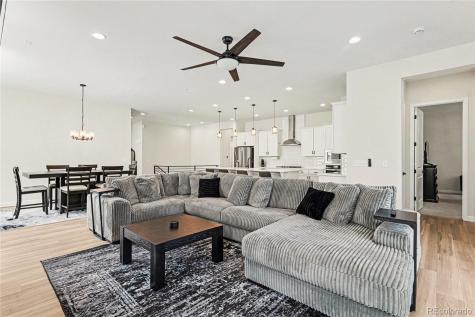 4044 Haleyville Court Aurora CO 80019