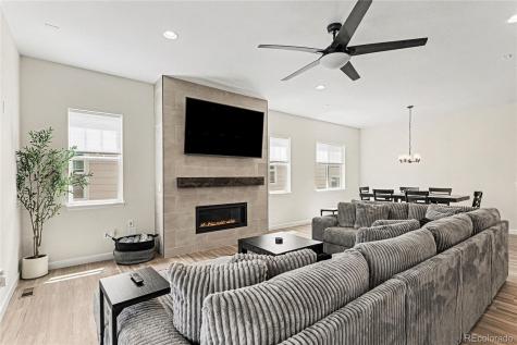 4044 Haleyville Court Aurora CO 80019