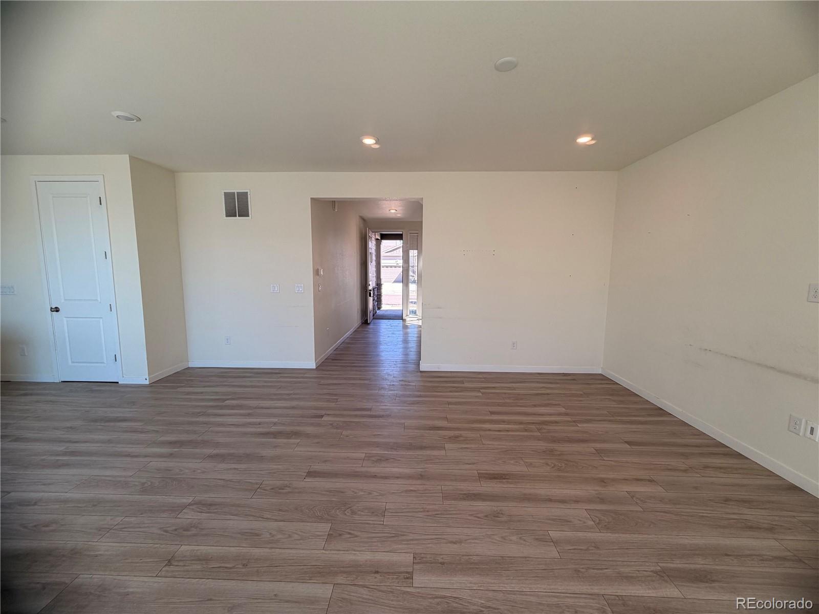 9401 Salida Street Commerce City CO 80022