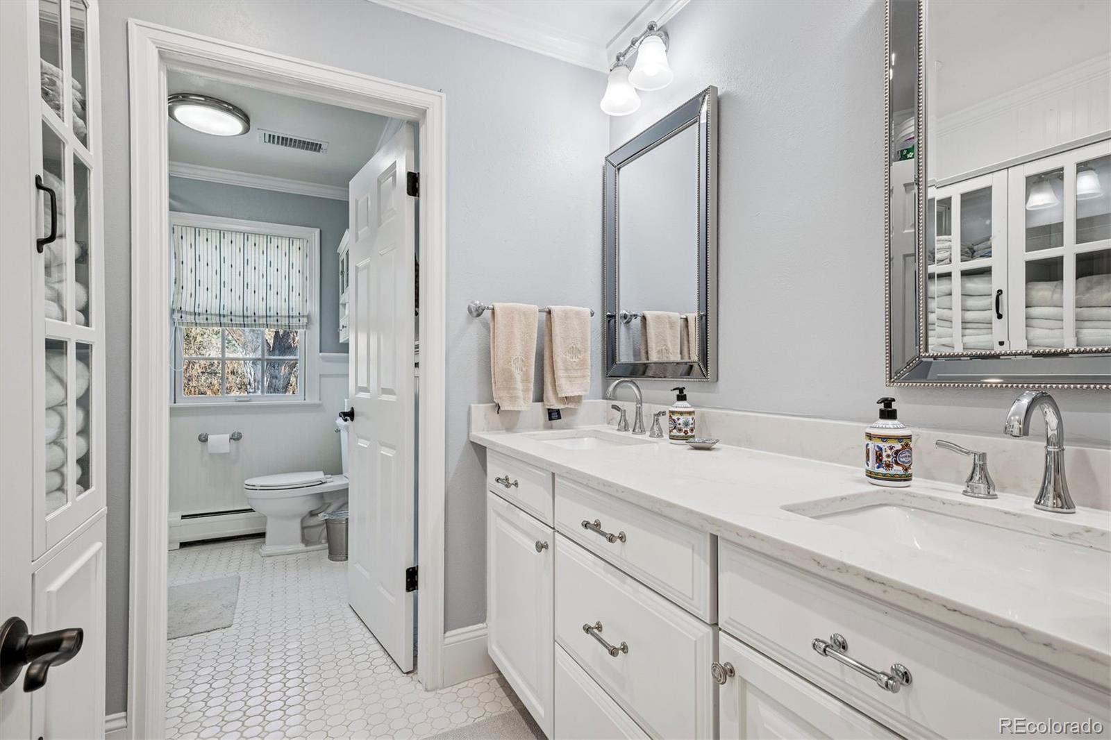 25 Brookside Drive Greenwood Village CO 80121