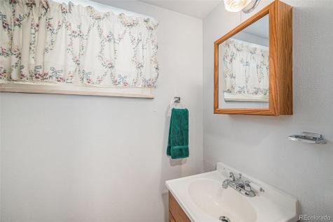 6413 W 76th Avenue Arvada CO 80003