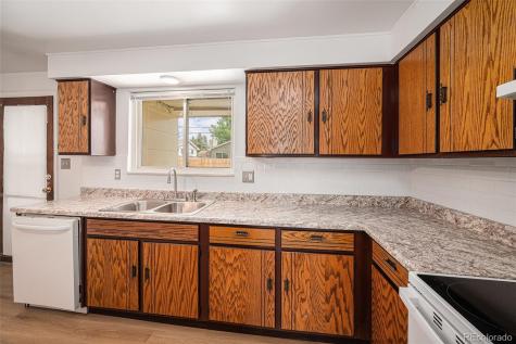 6413 W 76th Avenue Arvada CO 80003