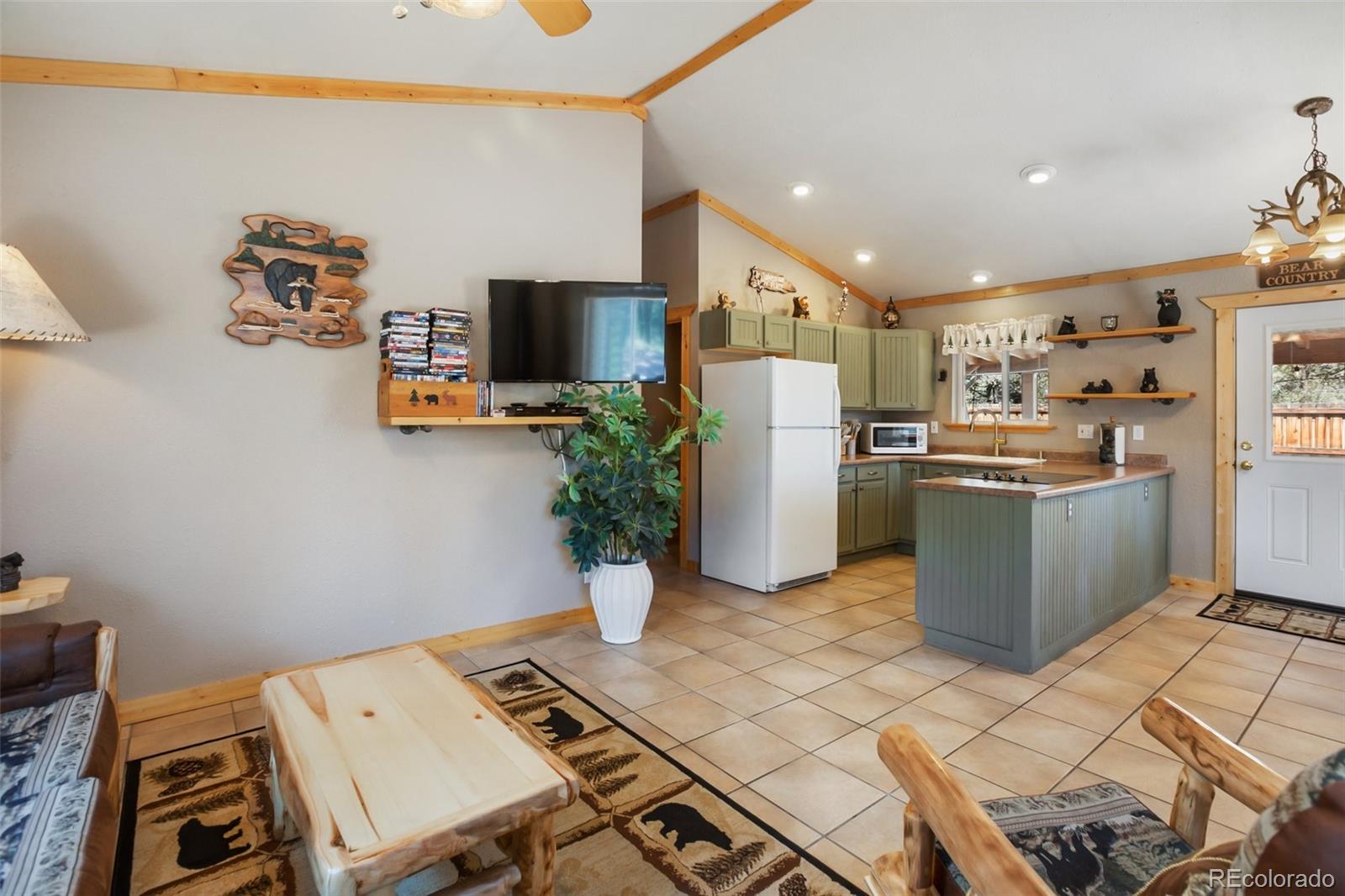 31 Handcart Circle Florissant CO 80816