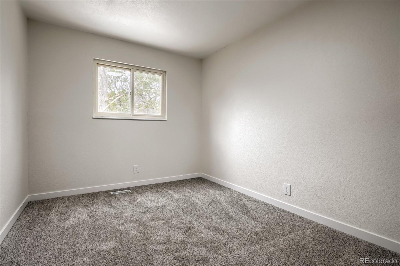 3752 S Mission Parkway Aurora CO 80013