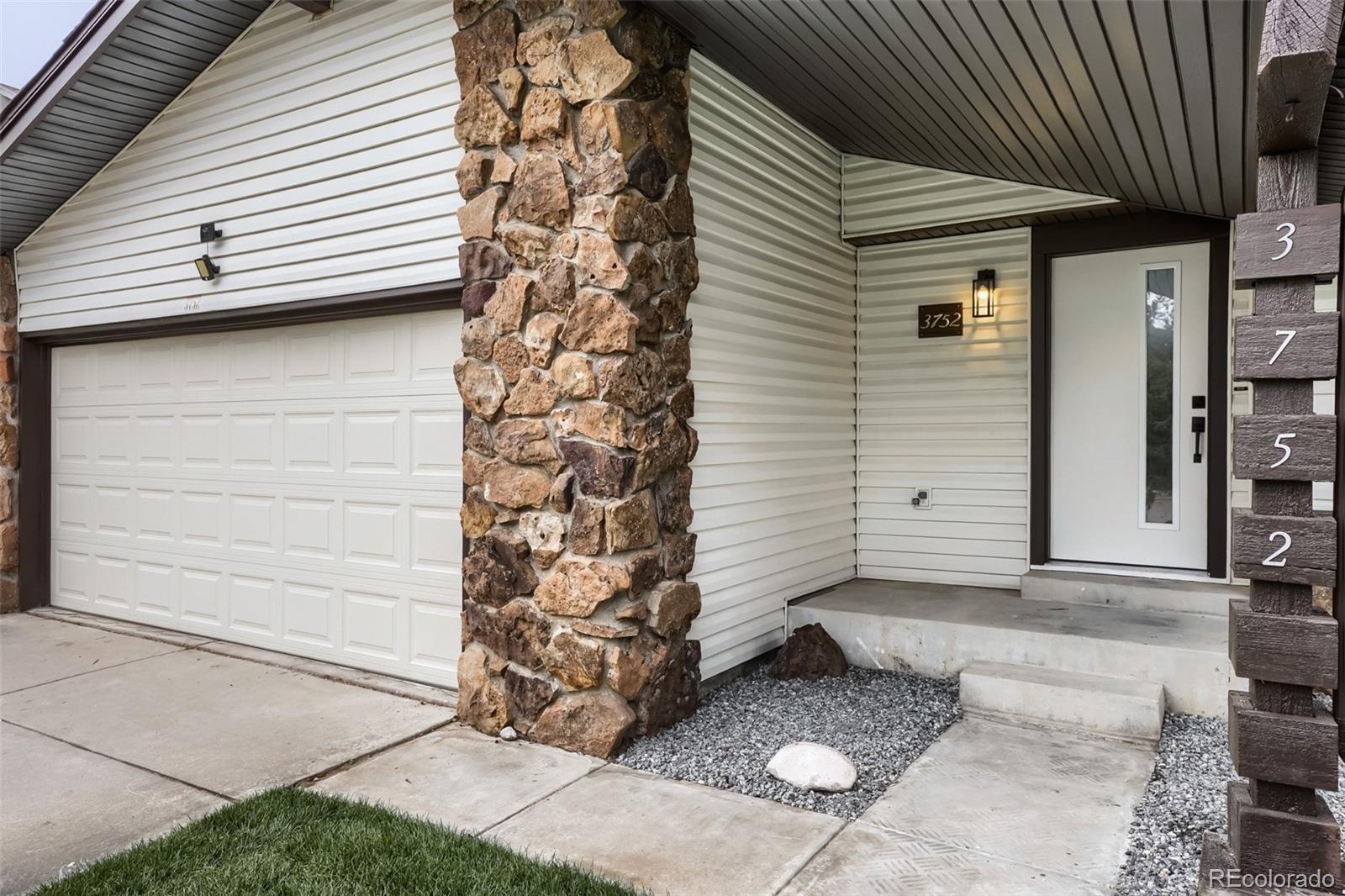 3752 S Mission Parkway Aurora CO 80013