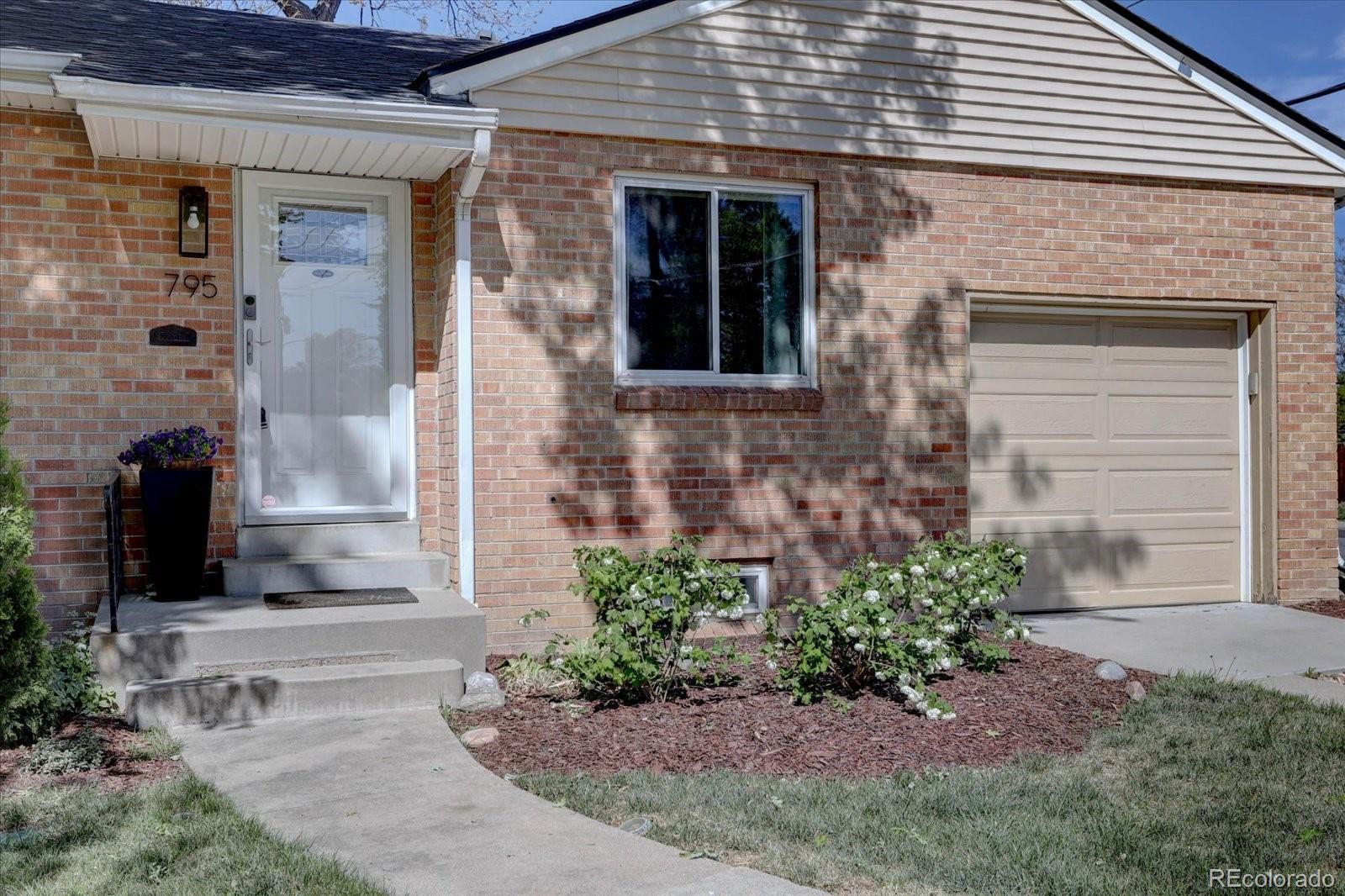 795 Jasmine Street Denver CO 80220