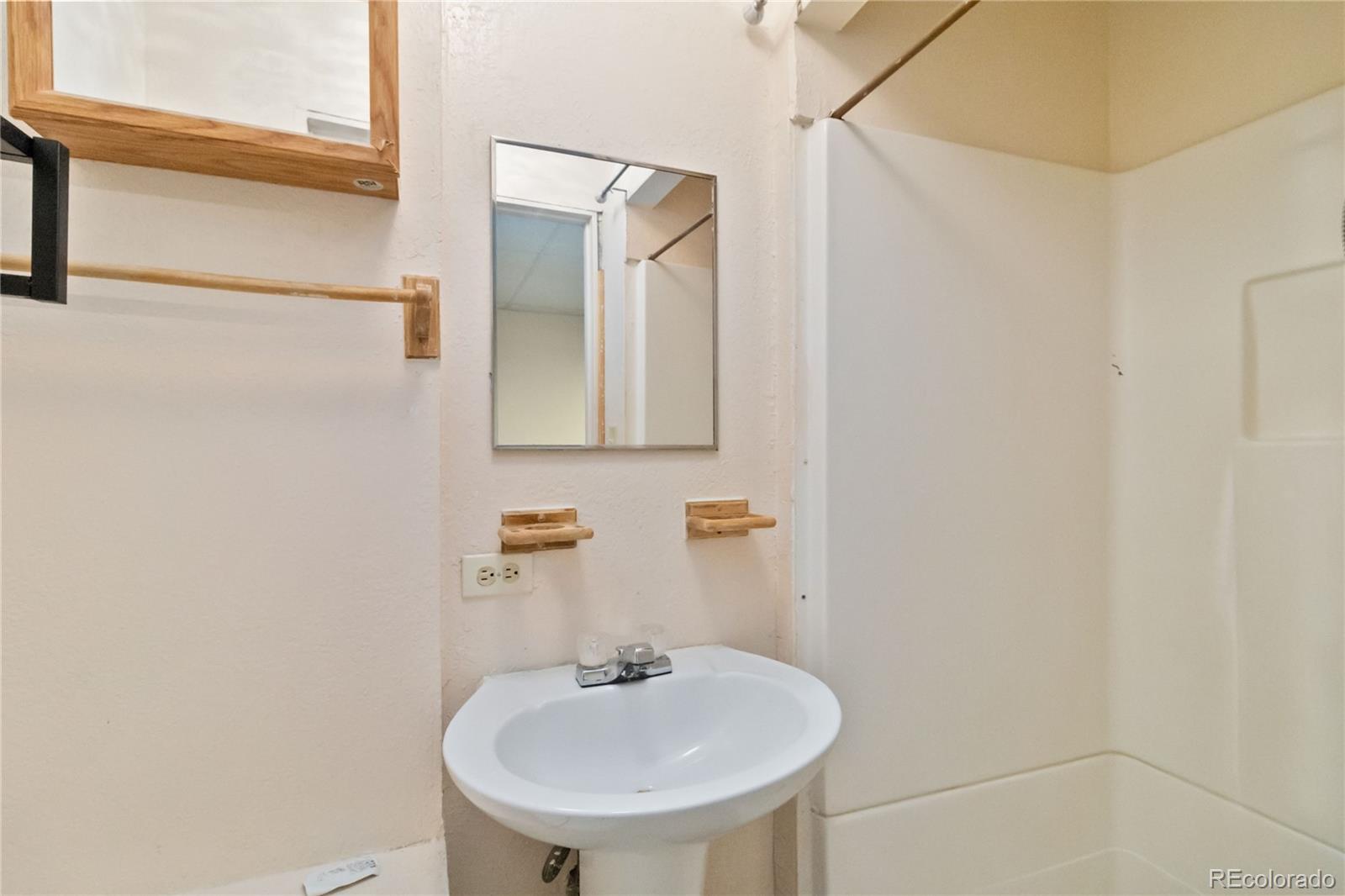 5124 Enid Way Denver CO 80239