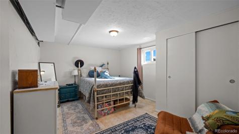 946 Hutchinson Drive Colorado Springs CO 80910