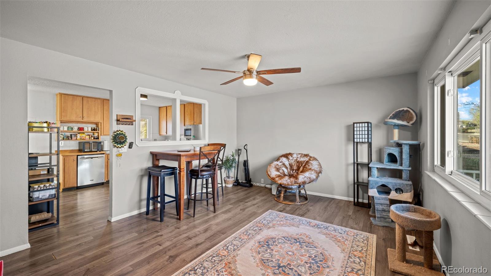 946 Hutchinson Drive Colorado Springs CO 80910