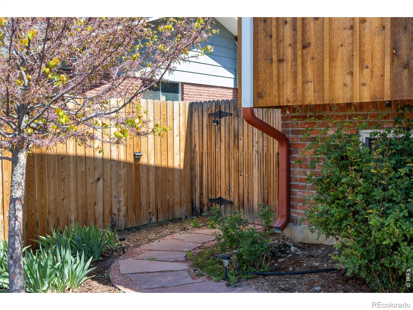 140 Iroquois Drive Boulder CO 80303