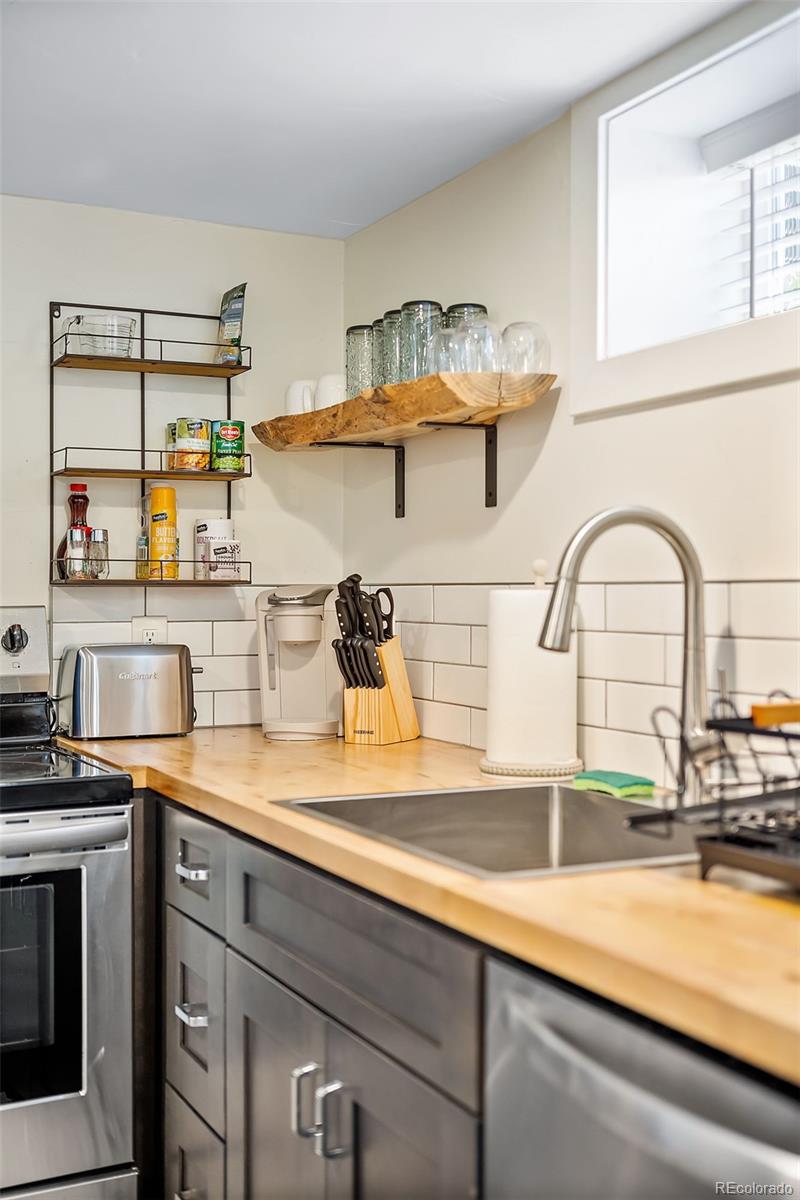 4847 Zuni Street Denver CO 80221