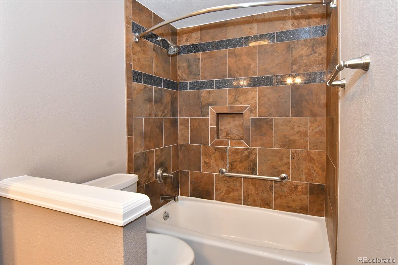 2889 Newark Place Aurora CO 80014