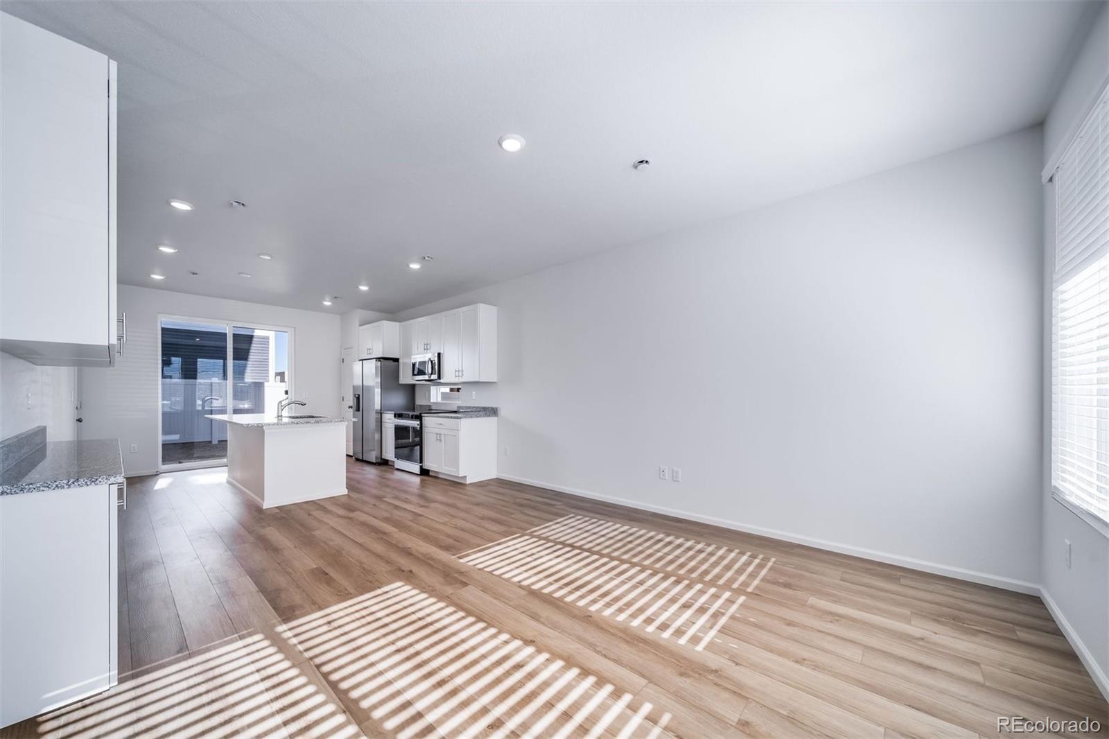 46601 Sunflower Lane Bennett CO 80102