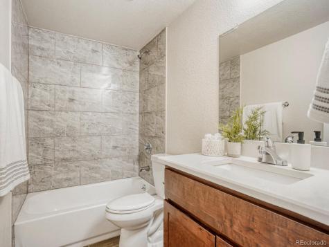 12187 E Exposition Avenue Aurora CO 80012