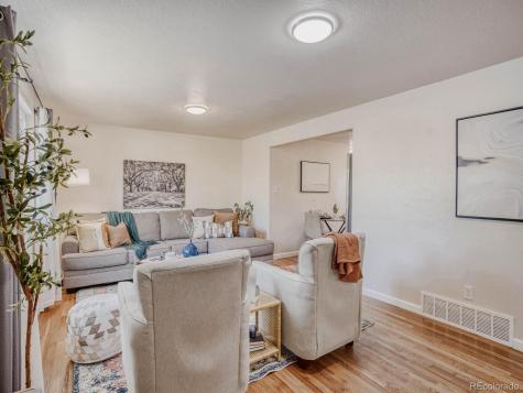 12187 E Exposition Avenue Aurora CO 80012