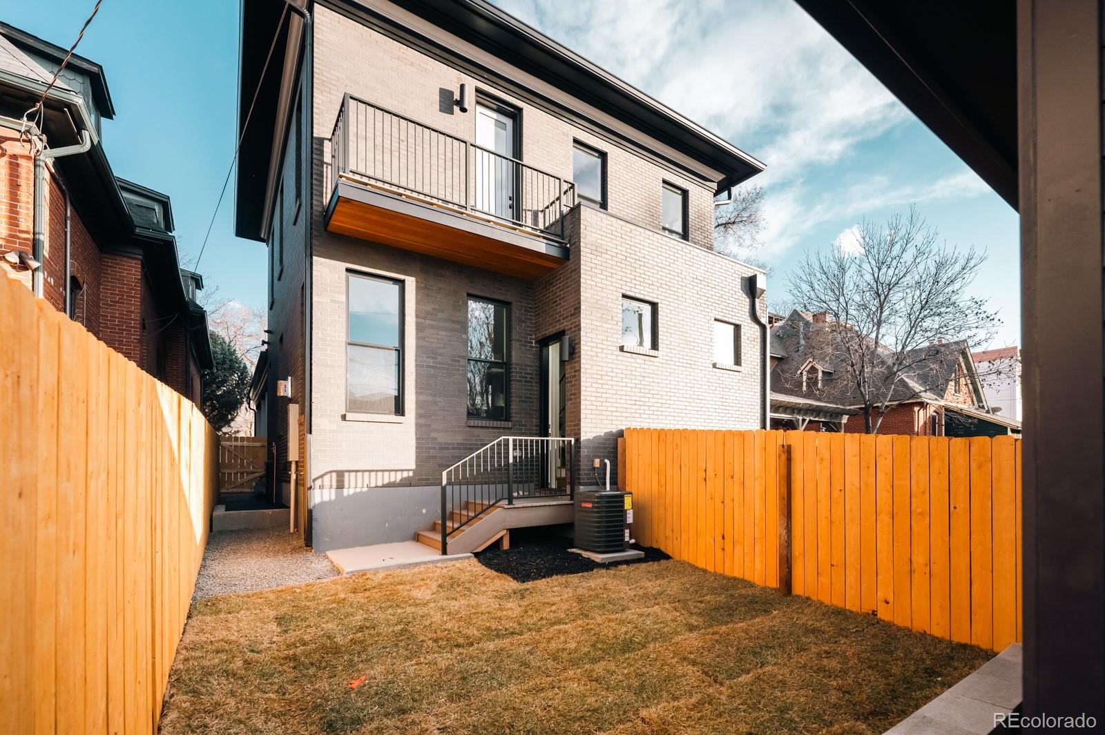 2753 Curtis Street Denver CO 80205