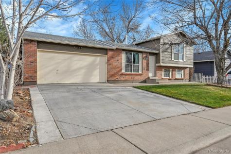 4642 Eureka Court Denver CO 80239