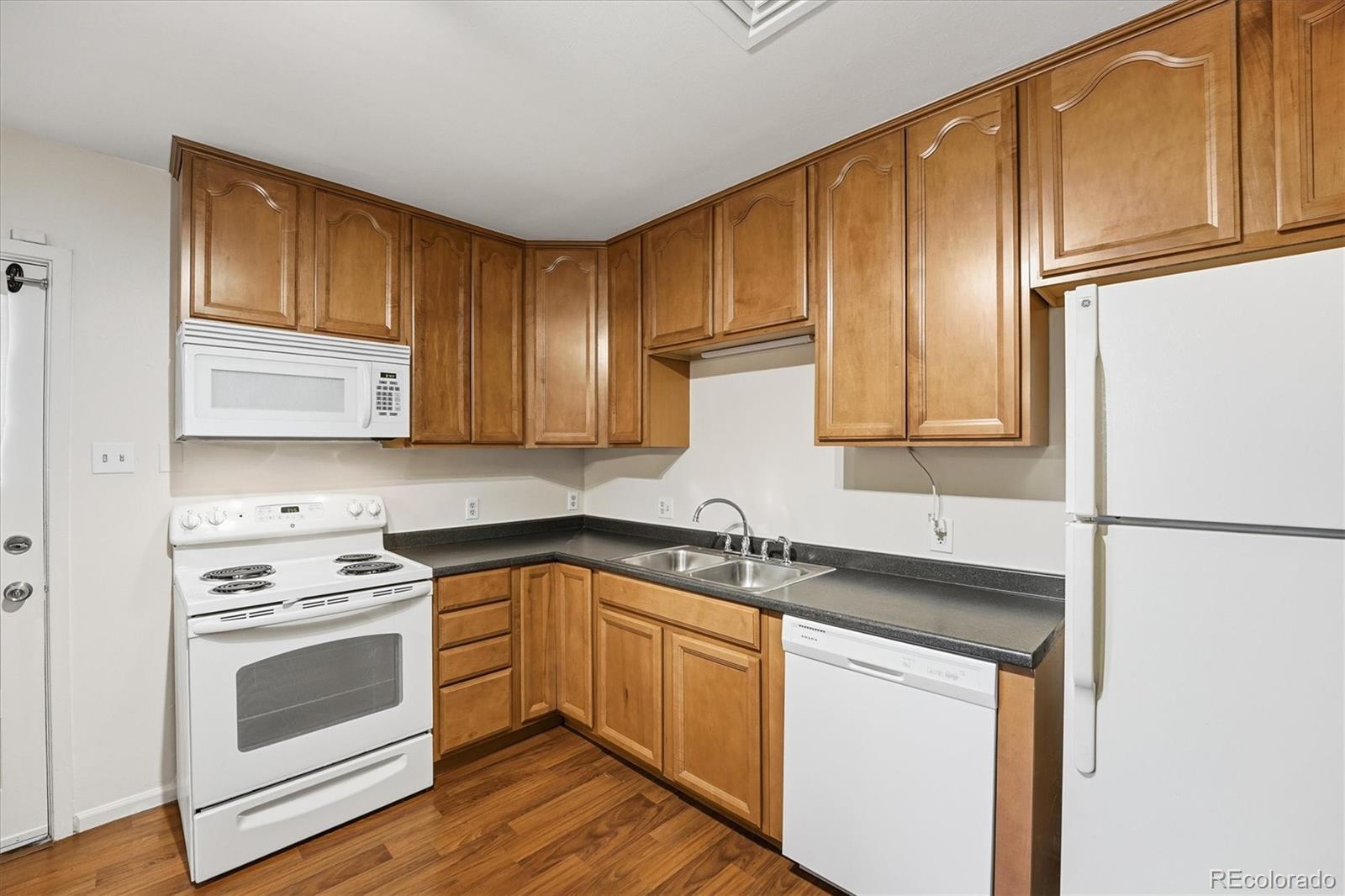 880 Tucson Street Aurora CO 80011