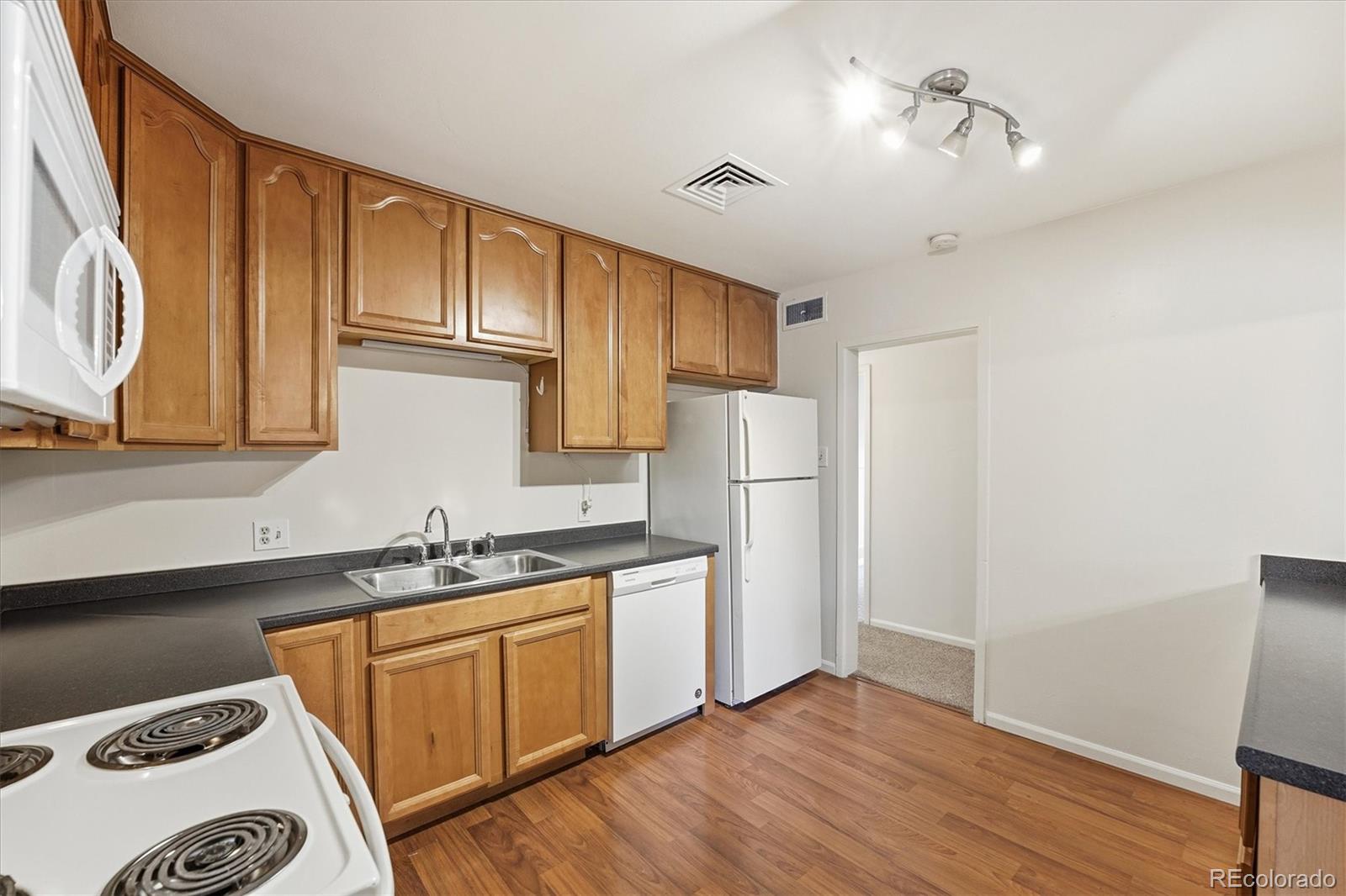 880 Tucson Street Aurora CO 80011