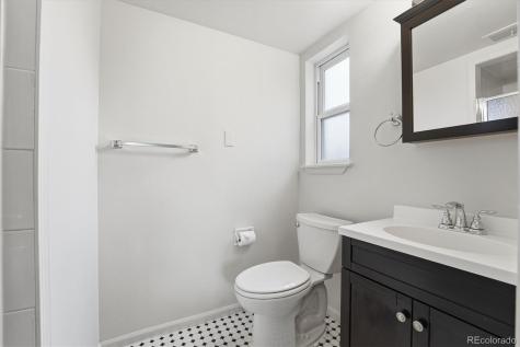 880 Tucson Street Aurora CO 80011
