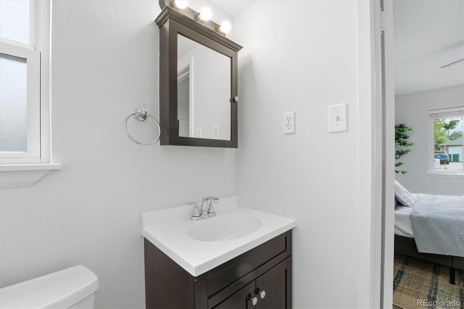 880 Tucson Street Aurora CO 80011
